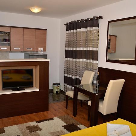 טרביניה Apartments Leo חדר תמונה