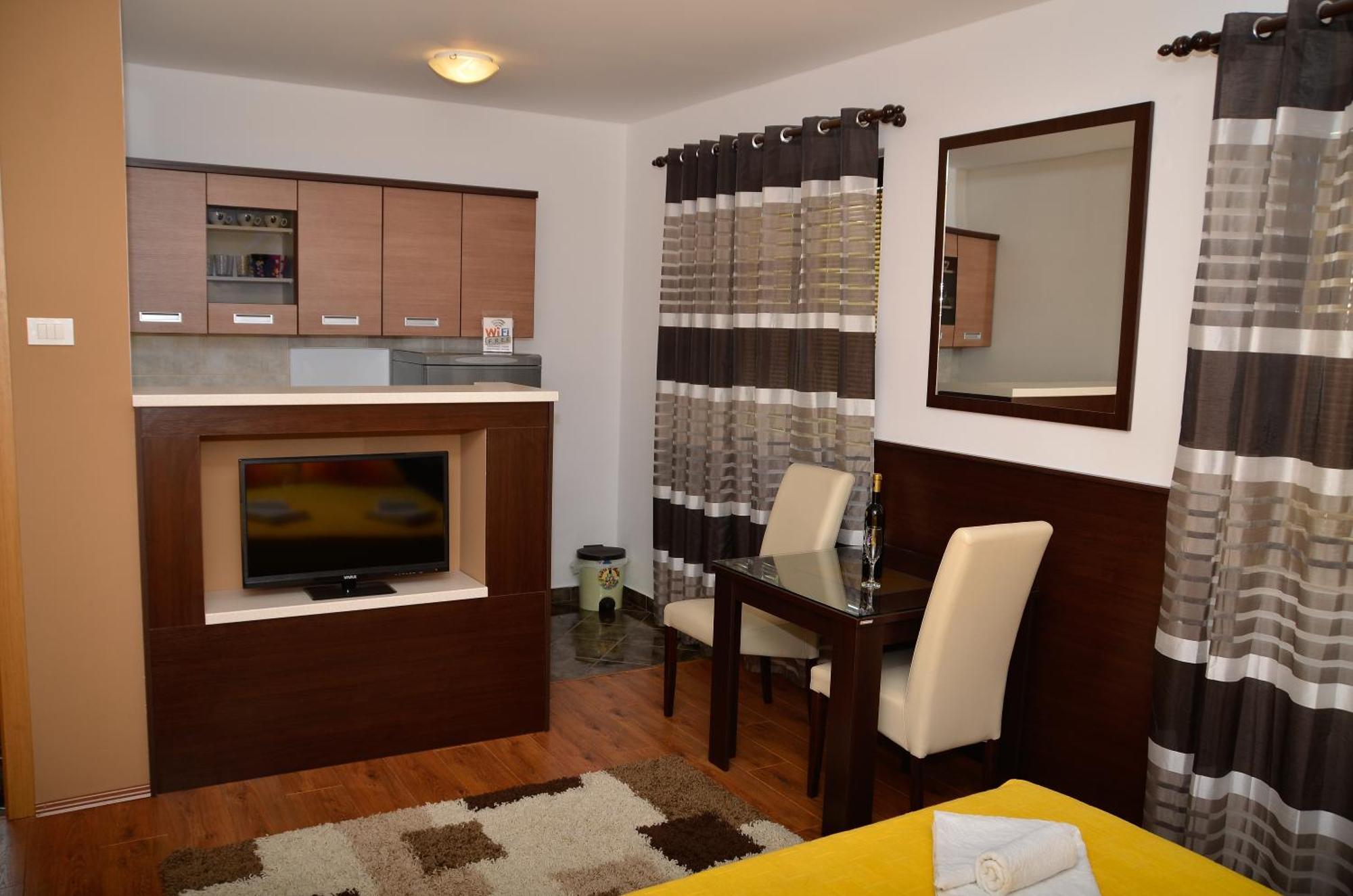 טרביניה Apartments Leo חדר תמונה